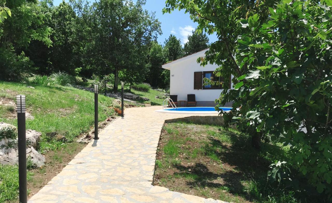 Holiday Home Deni Roč Exterior foto